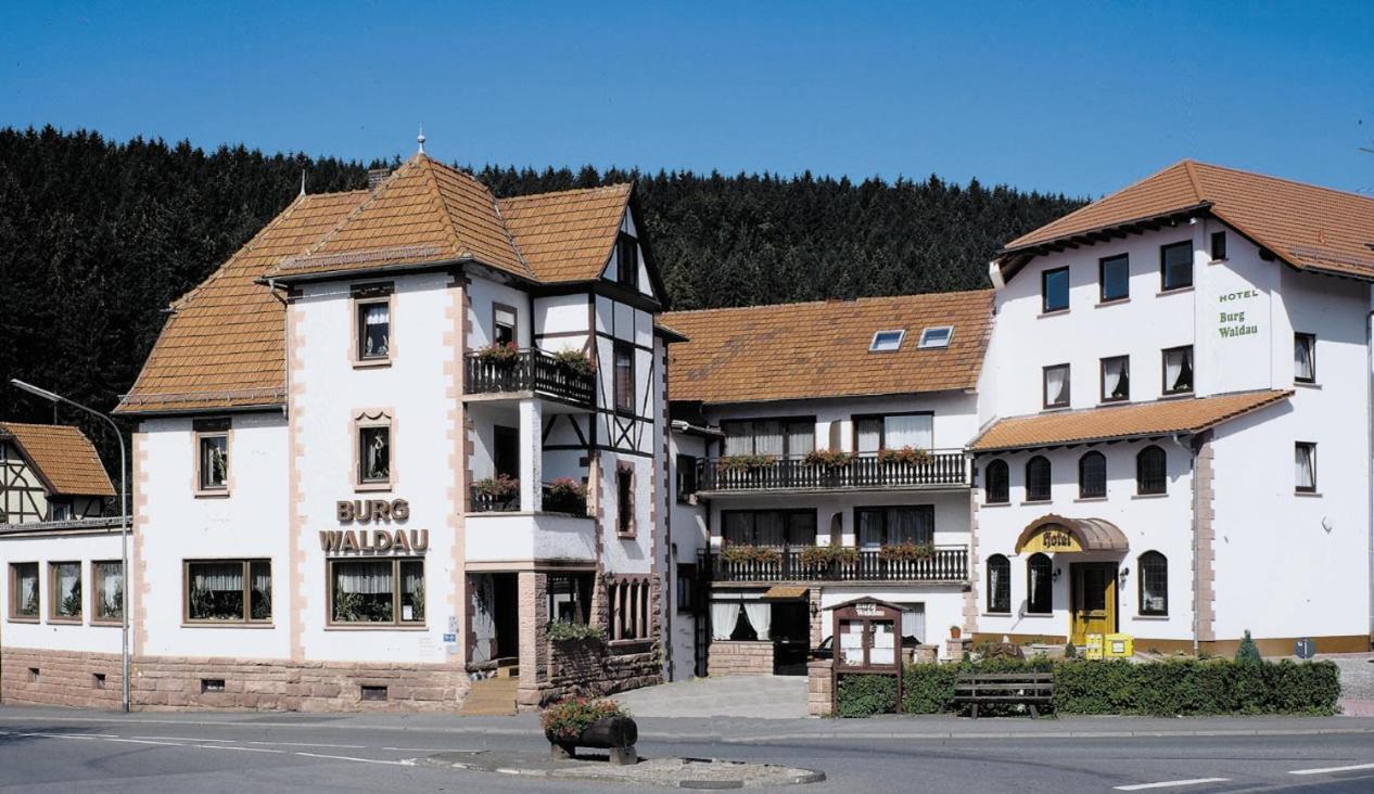 Hotel Burg Waldau Grasellenbach ภายนอก รูปภาพ